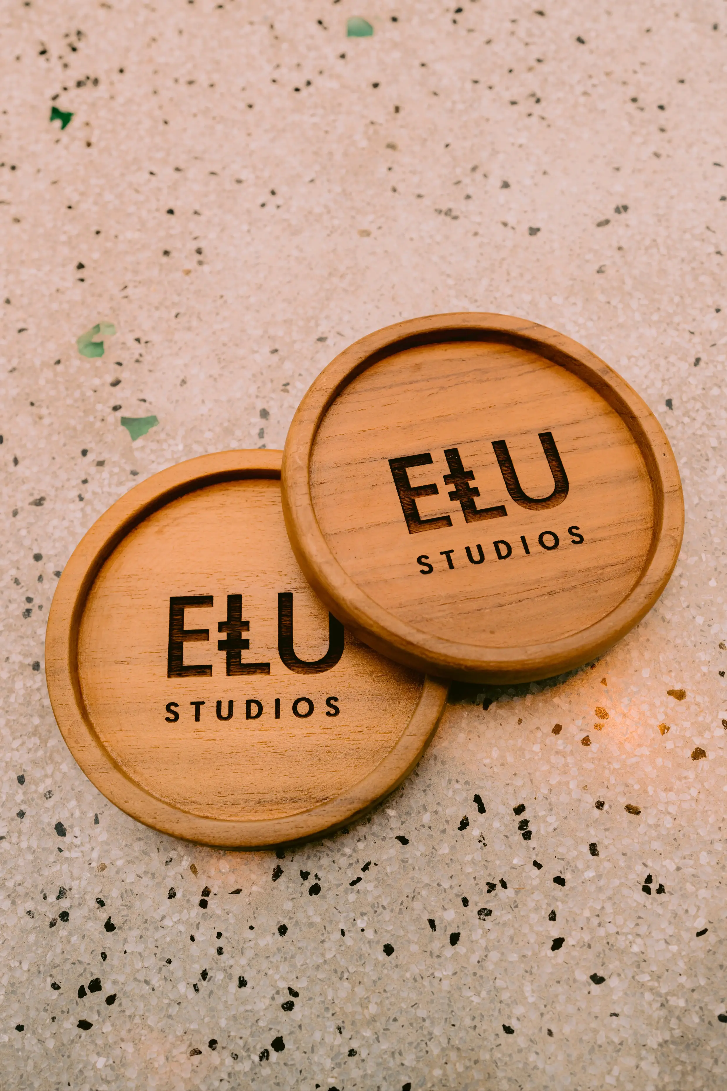 Elu Studios plates
