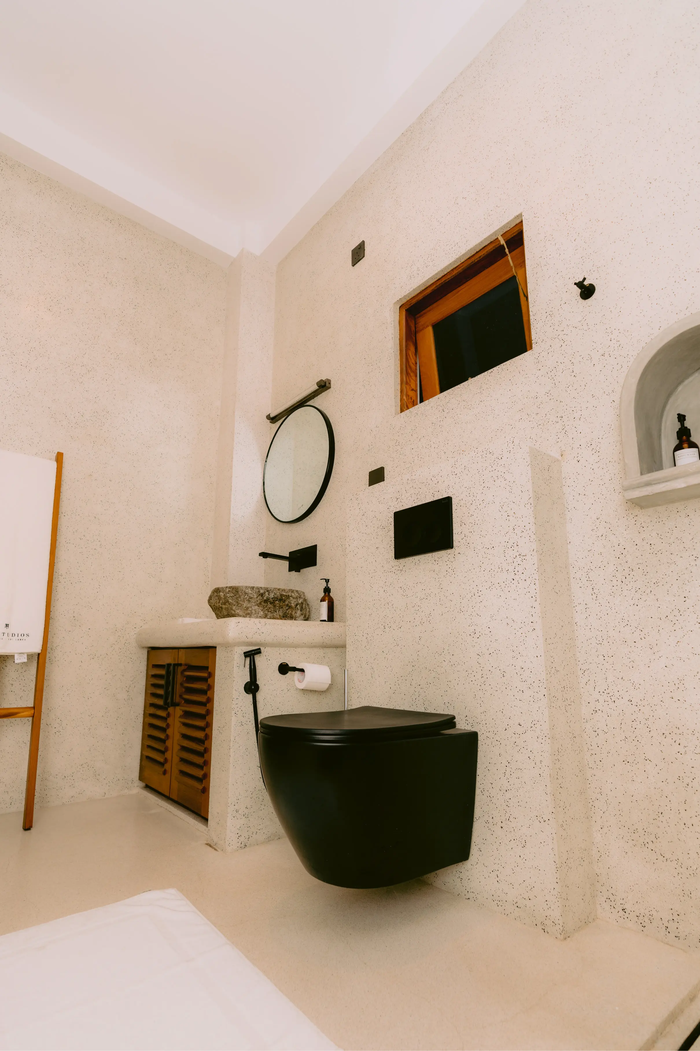 Private Studio Bathroom Space