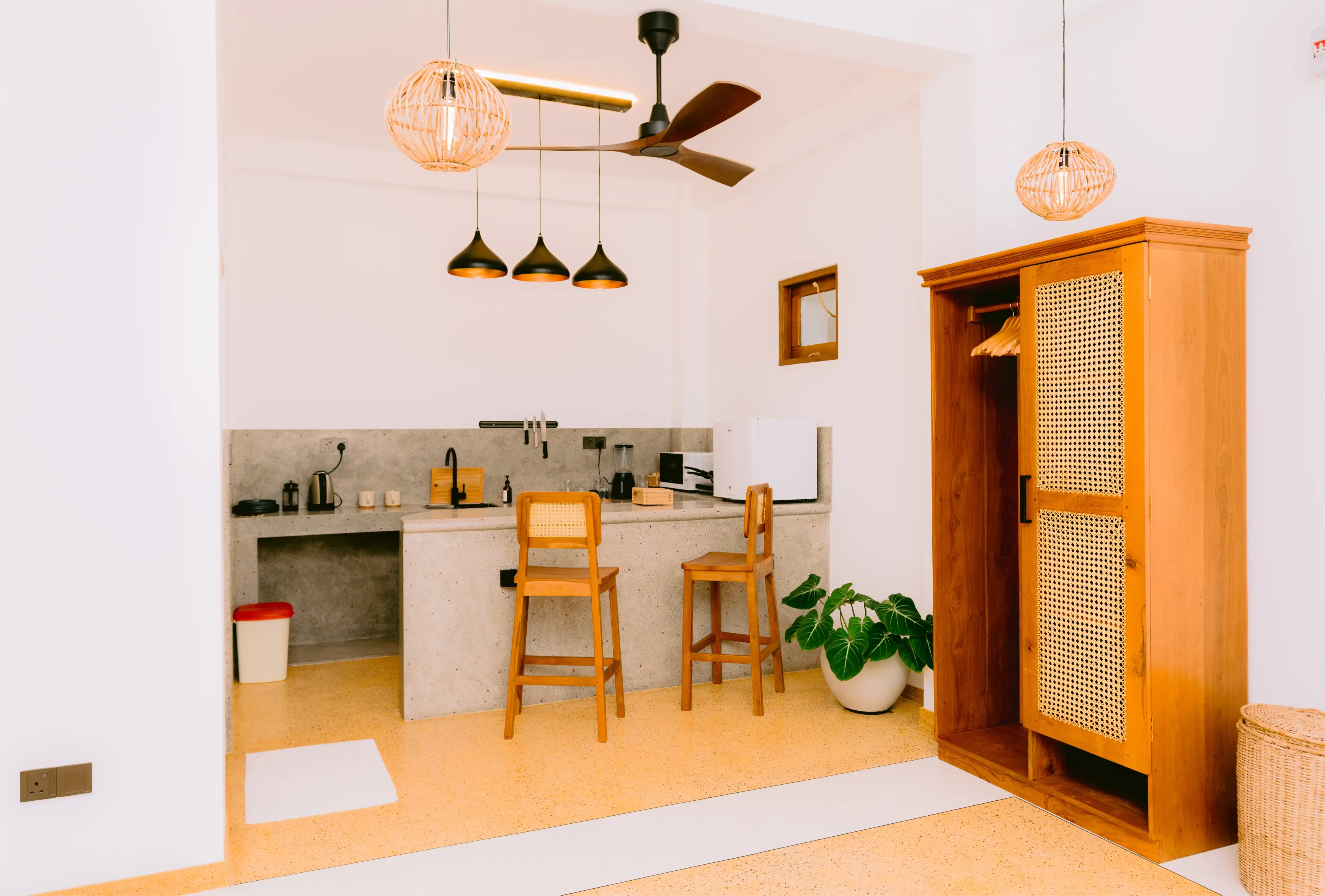 Private Studio Dining Space